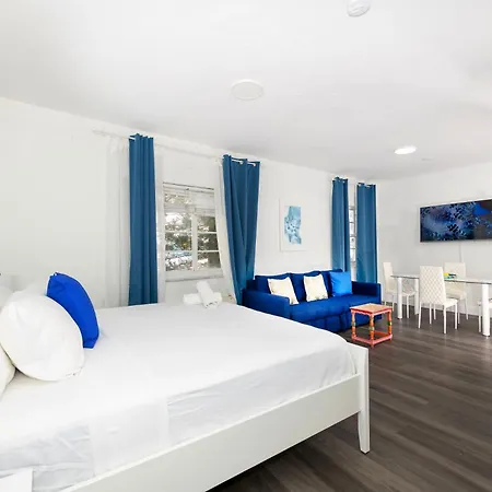 Apartments On Collins Miami Beach Exterior foto